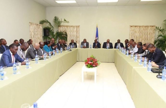 Haïti-Politique: Armée, états-généraux sectoriels, les trois pouvoirs ouvrent le débat