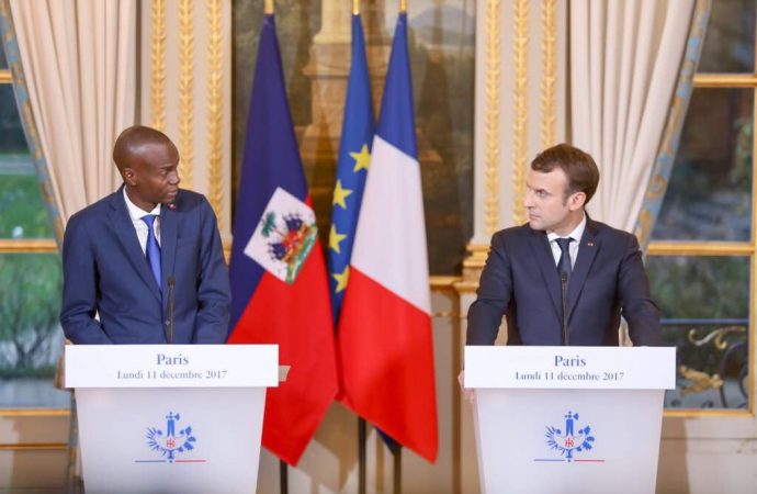 Au Palais de l’Elysée, Jovenel Moïse et Emmanuel Macron parlent coopération
