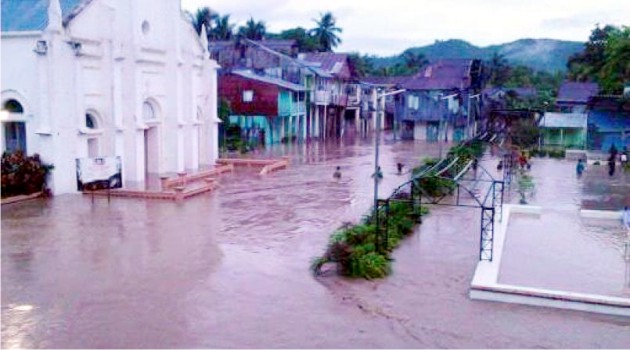 Les villes de Baradères et Petit-trou-de-Nippes inondées