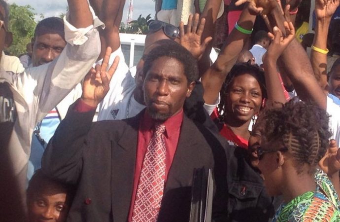 Haïti/ Politique  La commission politique AD Hoc Fanmi Lavalas rappelle à l’ordre le député Norzéus Patrick