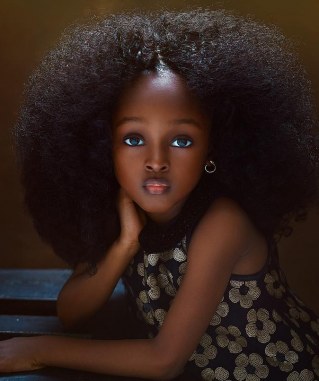La plus belle petite fille du monde est une africaine