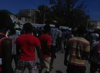Manifestation improvisée dans la ville des Cayes