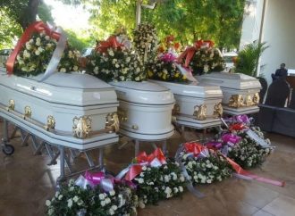 Funérailles des 4 agents douaniers: parents et amis réunis dans la douleur
