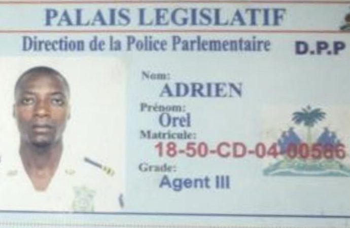 Un policier parlementaire tué par balles