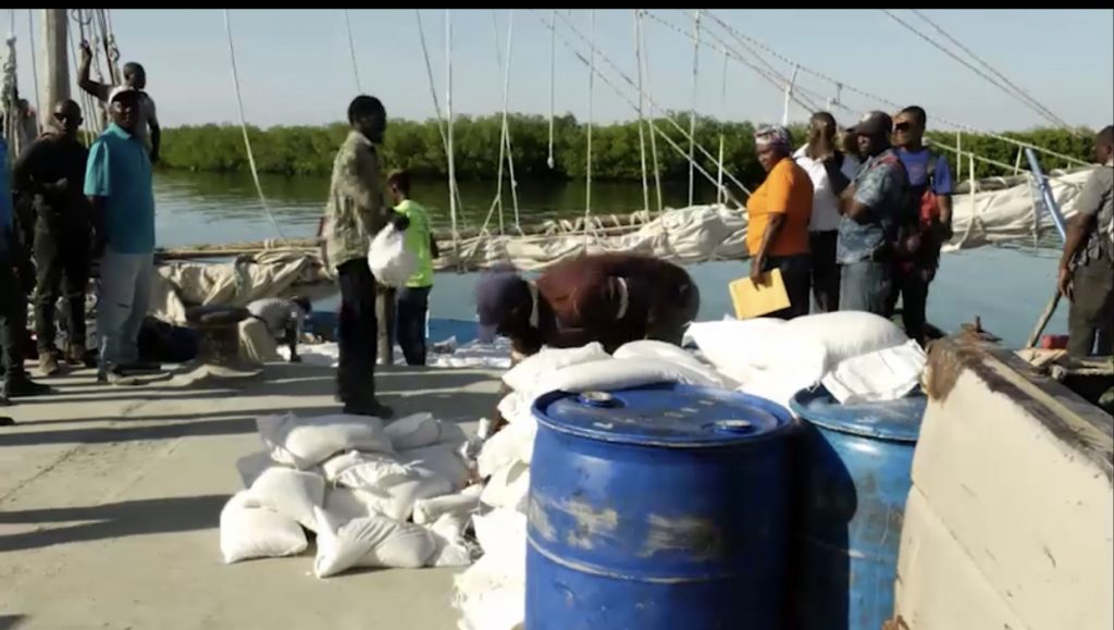 La Présidence vole au secours de la population de la Gonâve Haiti24