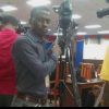 Un militant de l’opposition agresse un cameraman de télé Métropole