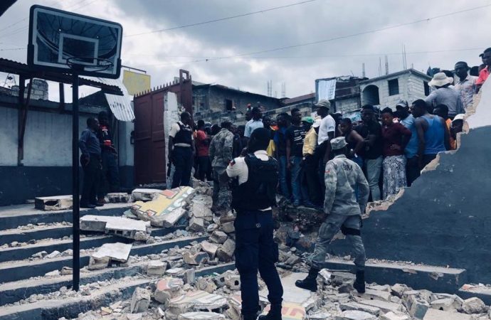 Au moins 1 mort  et plusieurs blessés dans un accident de circulation à Pétion-Ville
