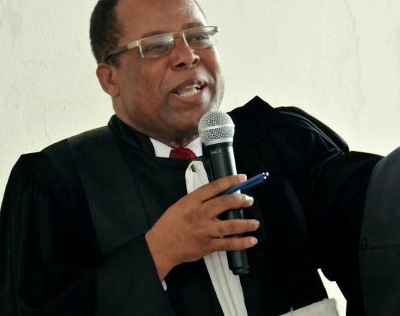 Caducité du Parlement : “les sénateurs n’ont aucun recours”, dixit Samuel Madistin