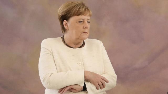 Allemagne-Coronavirus: Angela Merkel mise en quarantaine