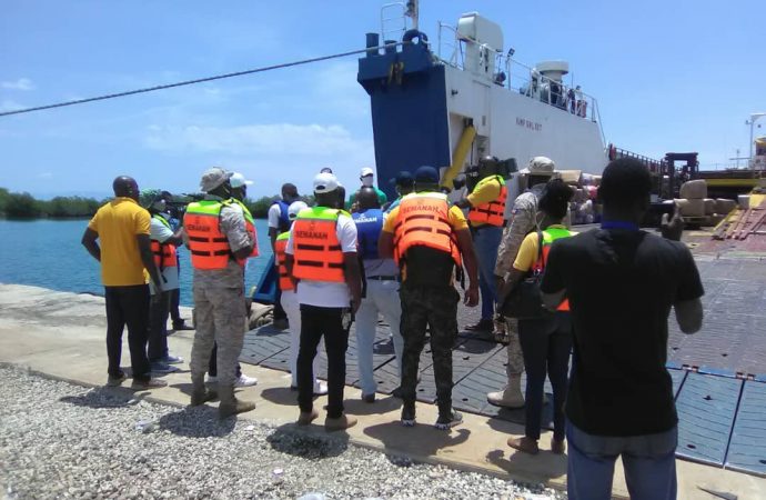 Le Directeur général du SEMANAH effectue une visite d’inspection au port du Cap-Haïtien