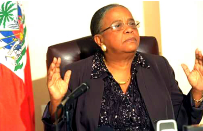 Mandat présidentiel: Mirlande H. Manigat tente de clore le débat !