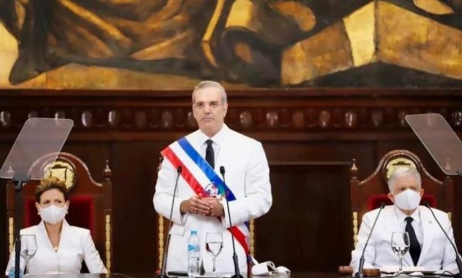 République Dominicaine : relations internationales, politique extérieure, Luis Abinader opte pour des réformes