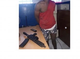 Delmas : Un jeune homme de 18 ans arrêté en possession d’un fusil M4