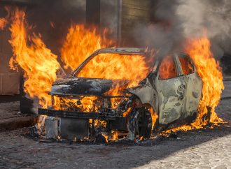 Trois véhicules de l’ULCC incendiés, Hans L. Joseph appelle la justice à dire son mot