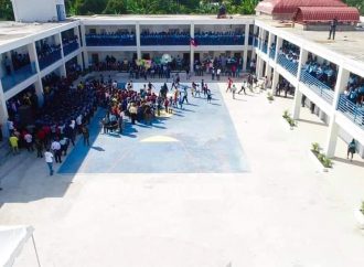 Petit-Goave : Après huit ans de dysfonctionnement, le Lycée Roseline Vaval inauguré par Jovenel Moïse