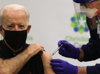 USA-Covid-19: Joe Biden prend sa deuxième dose de vaccin