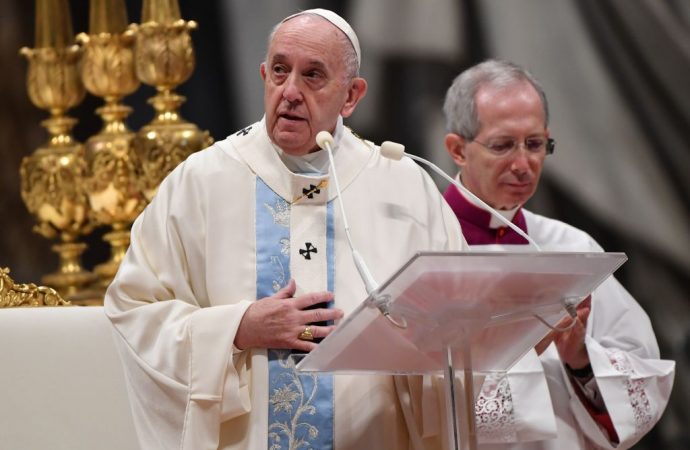 Le pape François victime de ” fake news ” annonçant son « arrestation pour trafic d’enfants »