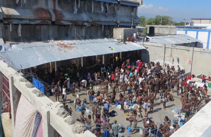 Le taux de détention préventive prolongée en Haïti reste alarmant, selon l’ambassade des USA
