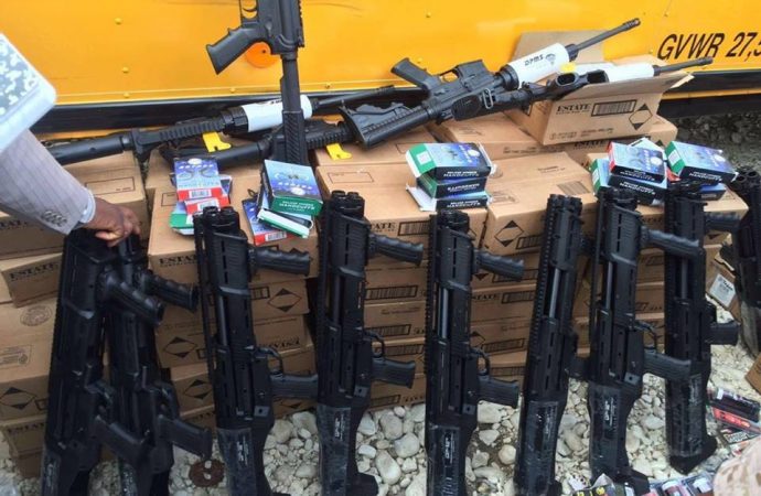 Lutte contre le trafic illégal d’armes à feu : le gouvernement haïtien adopte de nouvelles mesures