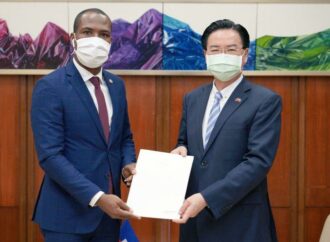 Diplomatie : remise des lettres de créance du nouvel Ambassadeur d’Haïti en République Chine-Taiwan, Roudy Stanley Penn