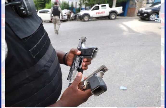 Deux armes à feu saisies, des véhicules et des motos confisqués, un individu interpellé par la police