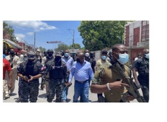 Après une tournée dans la 3e circonscription de Port-au-Prince, Claude Joseph invite la population à garder son calme
