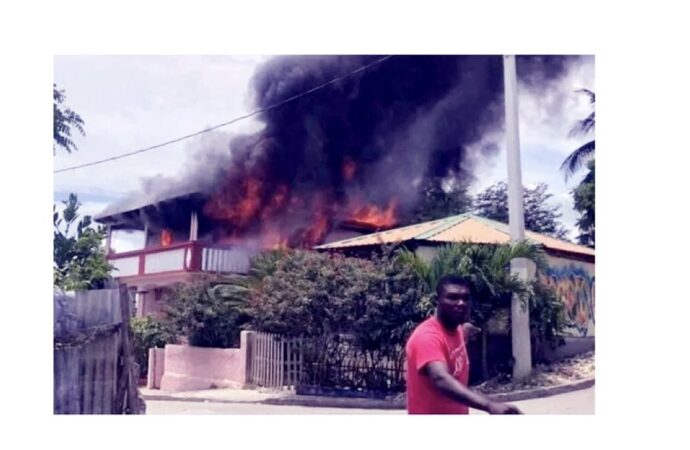 Incendie de la résidence privée de la directrice de la Unibank à Jérémie