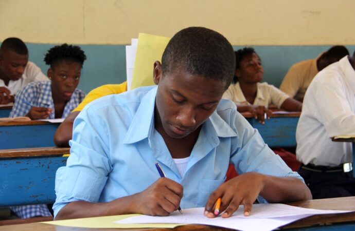 Le ministère de l’Éducation nationale rappelle les dates retenues pour les examens officiels