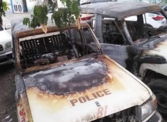 Cap-Haïtien-Insécurité : Deux véhicules de la PNH incendiés non loin du commissariat