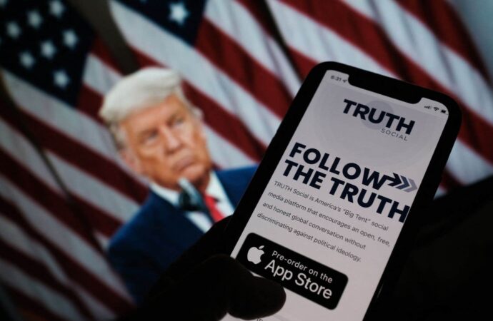 « Truth social », le réseau social de Donald Trump officiellement lancé