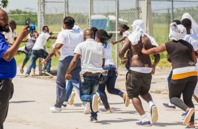 Migration : Human Rights Watch s’opposent aux vagues de déportations d’Haïtiens