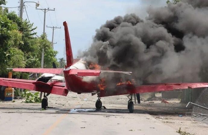 Cayes-Manifestion: Un mort, une dizaine de blessés, un avion incendié