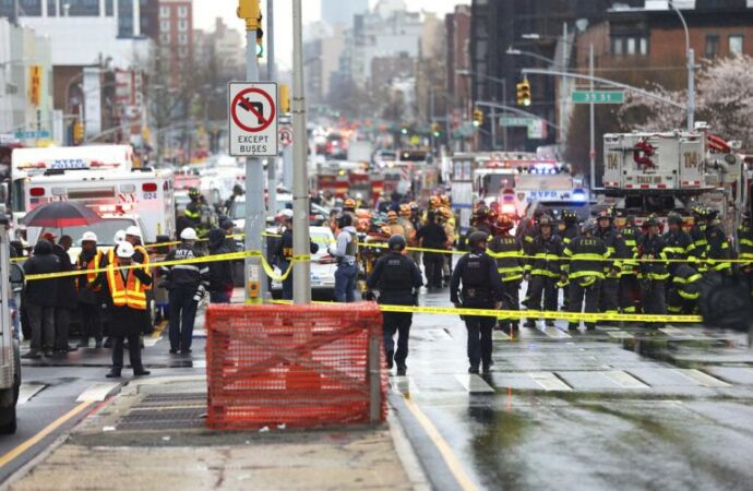 New-York : 13 belssés dans une fusillade