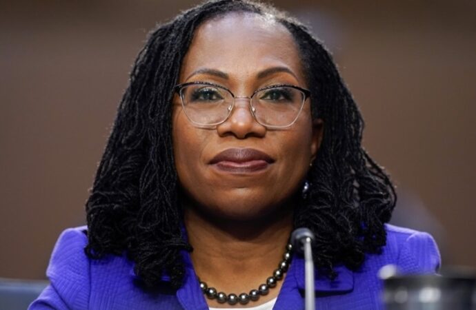 USA-Justice: Ketanji Brown Jackson devient la première femme noire à la Cour suprême