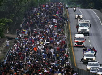 Au Mexique, une caravane de migrants sabote le sommet régional du président américain