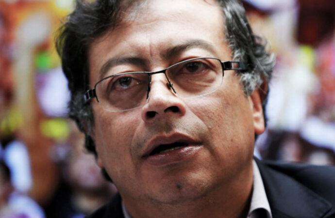 Colombie-présidentielle: Gustavo Petro nouveau président, selon un rapport préliminaire