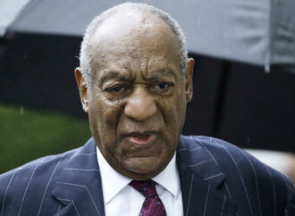 Bill Cosby condamné à 500 000 dollars pour agression sexuelle sur mineure