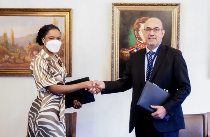 Education : Signature d’un protocole d’accord entre l’ambassade d’Haïti à Chili et la UNIVERSIDAD BERNARDO O“HIGGINS CHILI