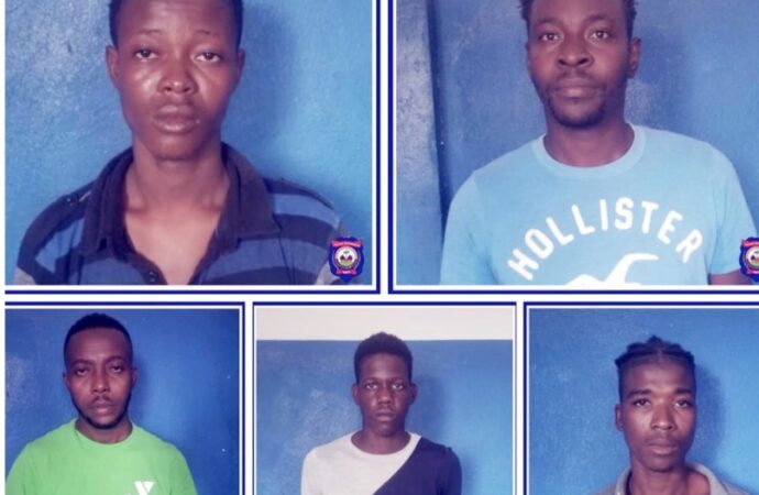 5 présumés membres du gang 400 Mawozo arrêtés à Mirebalais