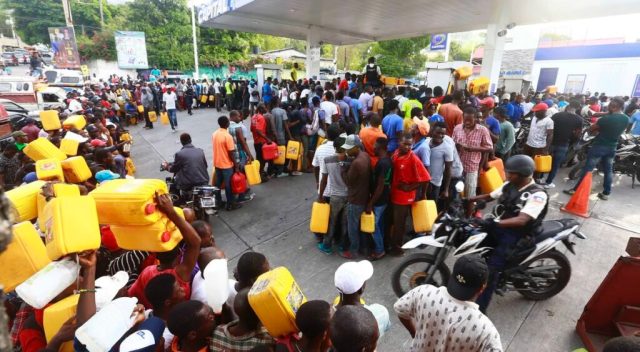 Pénurie de carburant : le parti Bouclier invite l’Etat à reprendre le contrôle du marché