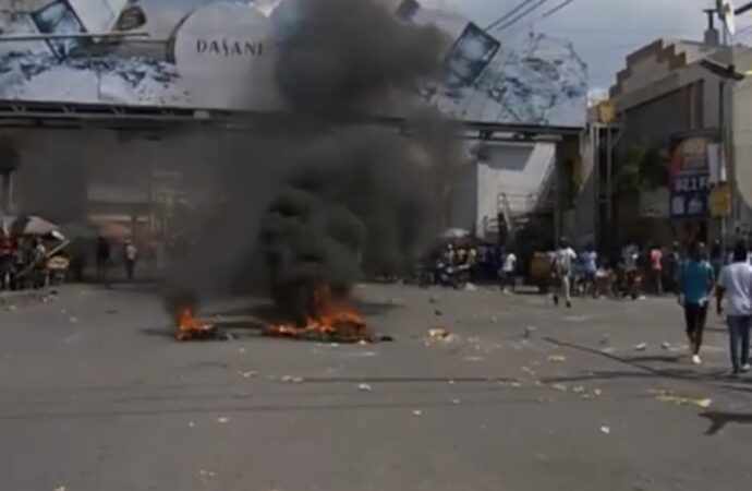 Mobilisation populaire : Une pompe à essence incendiée au Cap-Haïtien