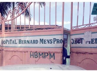 Crise pétrolière : l’hôpital Bernard Mevs annonce une réduction de son personnel et ses services