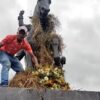 20 septembre : Des militants profanent le monument de l’Empereur le jour de la célébration de son 264ème anniversaire