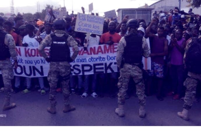 Panique à Ouanaminthe : les protestataires bloquent toutes les voies de la ville
