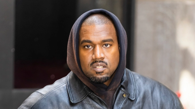 Kanye West suspendu sur Twitter pour incitation à la violence