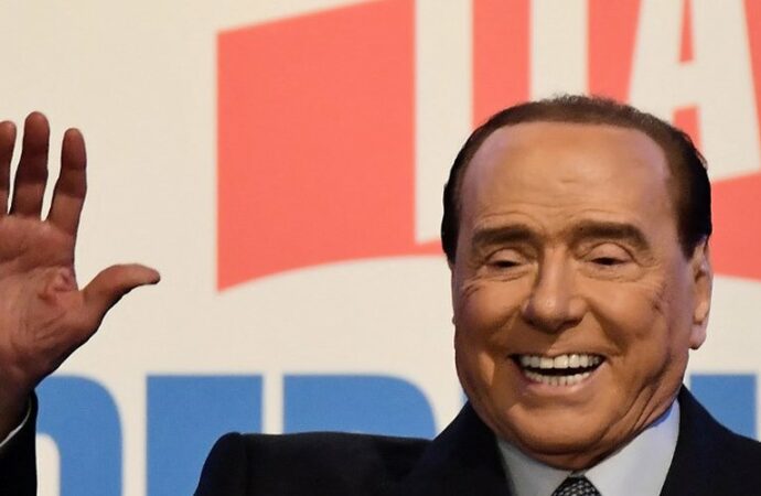 Italie : Silvio Berlusconi déclaré non coupable de subornation de témoins