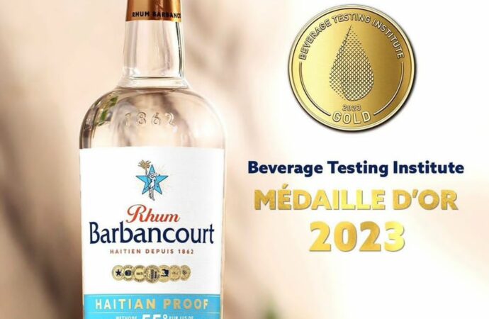 Concours international du Beverage Testing Institute : le nouveau Rhum Barbancourt blanc gagne la médaille d’or