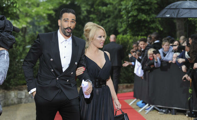“«Elle m’a profondément blessé» : Gdil Rami évoque sa relation tumultueuse avec Pamela Anderson”