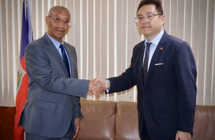 L’Ambassadeur de Taïwan annonce 2 millions US d’aide au programme « Kore Pèp »