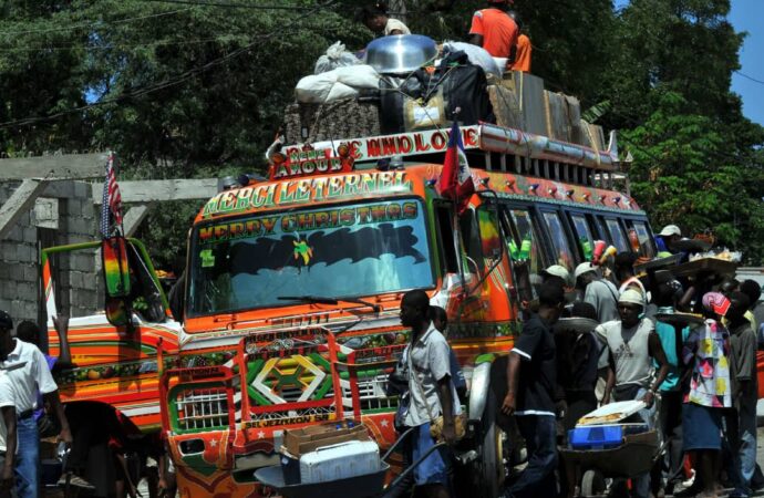 Carburant : les syndicats du transport haïtien envisagent de relancer la grève